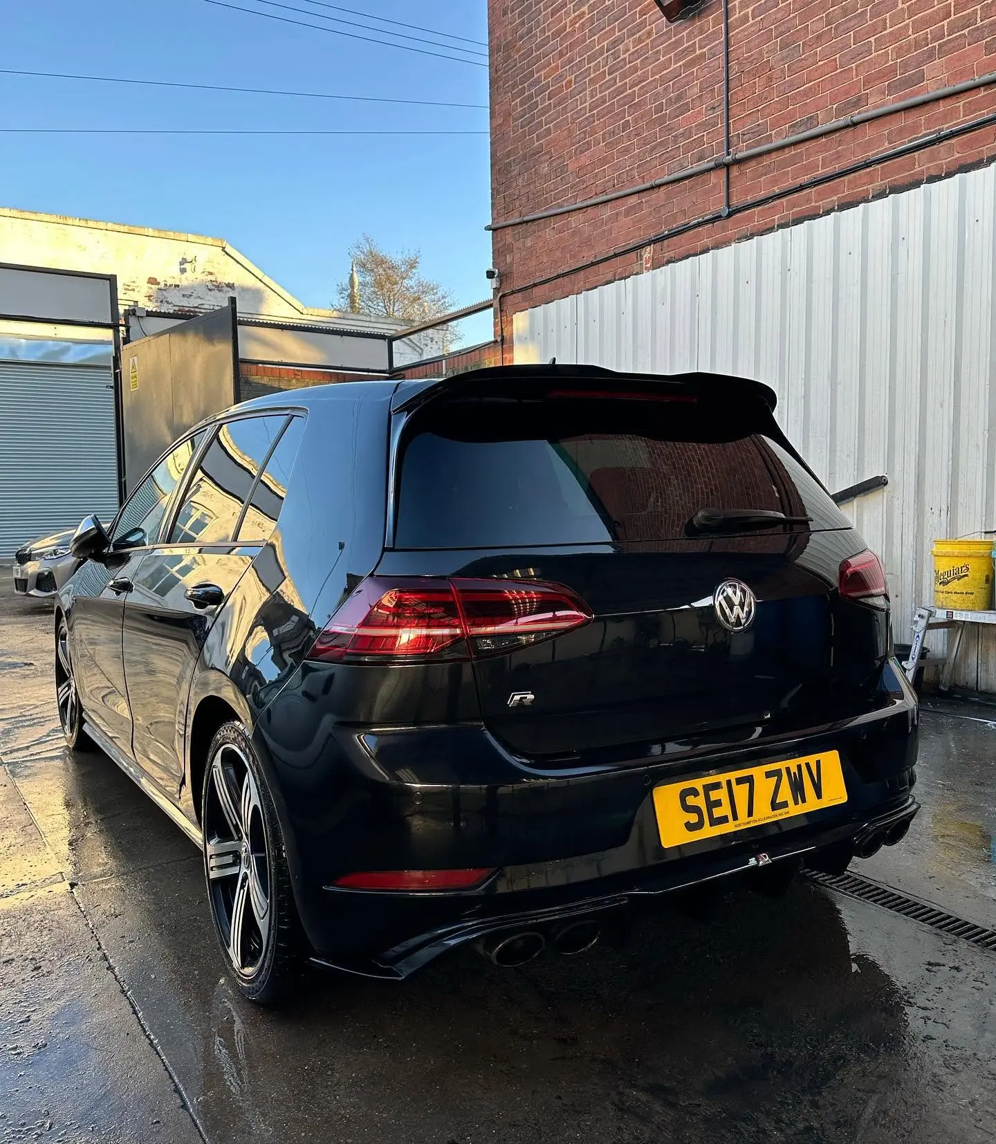 Exterior valeting, after